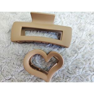 NEW  Set of Two Matte Khaki Heart Rectangular Hair Claws Large Small